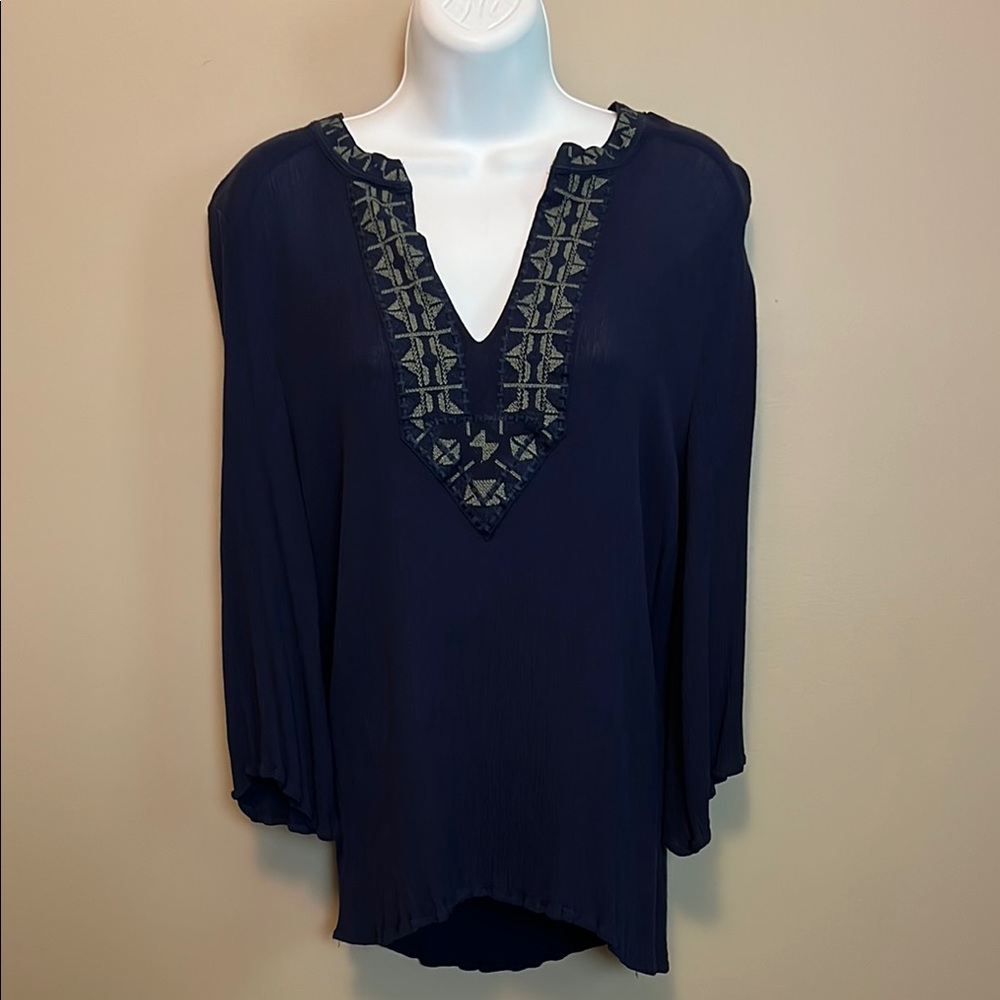 CM Callie Mac Women’s Size Small Blue Relaxed Embellished 3/4 Sleeve Blouse - Picture 4 of 9